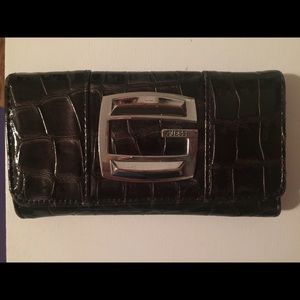 Guess wallet